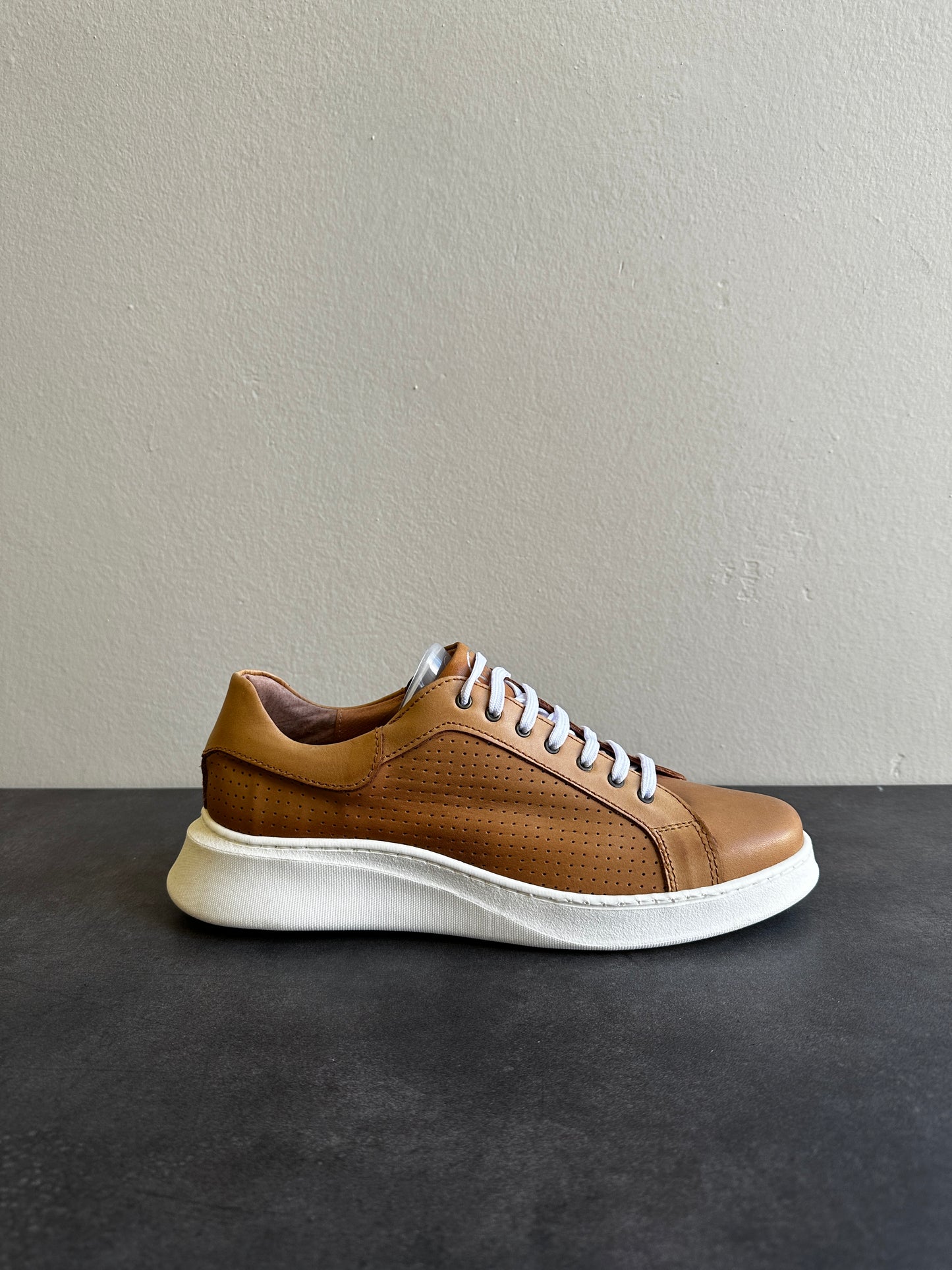 ΑΝΟΙΧΤΟ ΚΑΦΕ ΔΕΡΜΑΤΙΝΟ SNEAKER