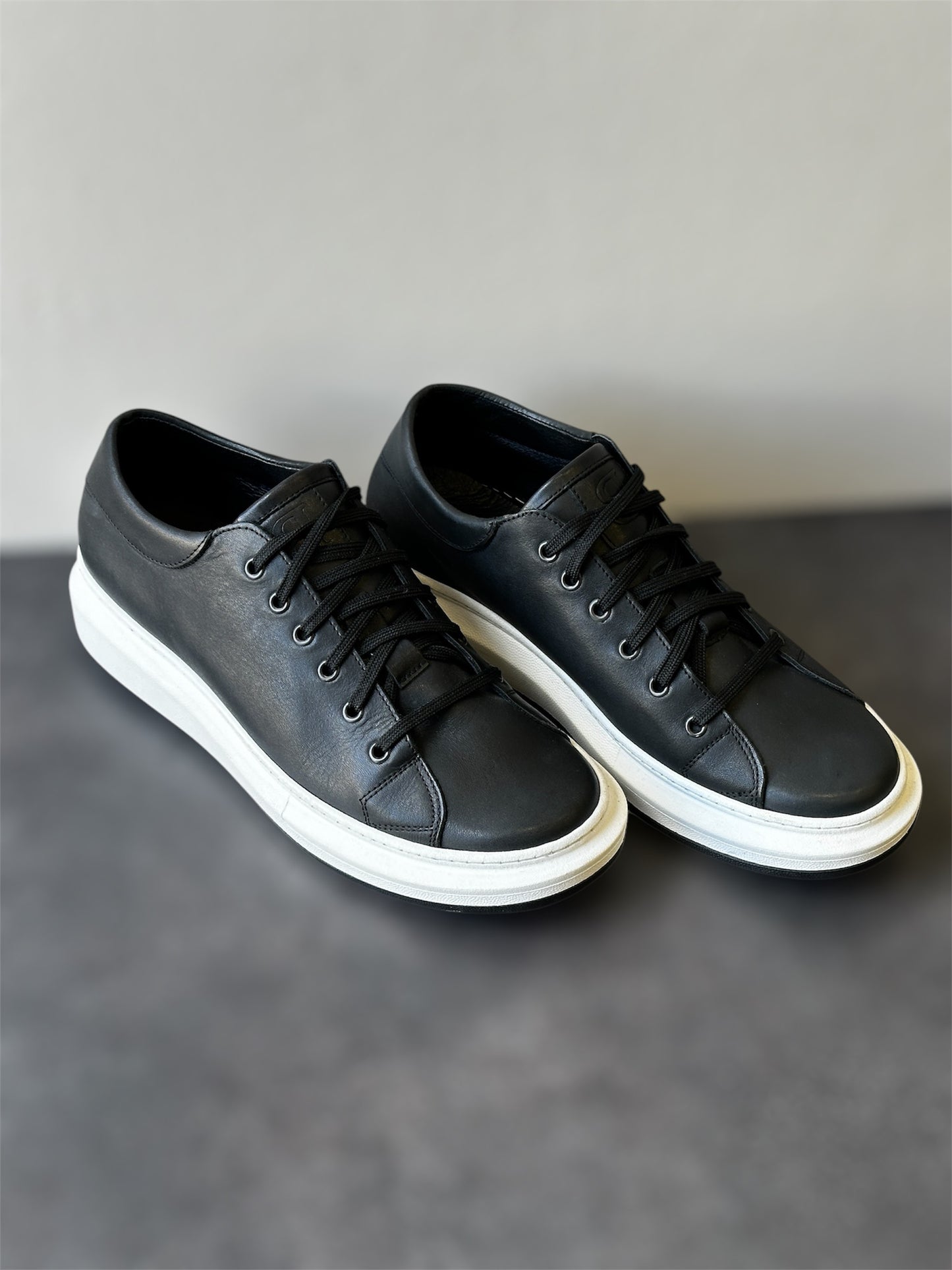 ΔΕΡΜΑΤΙΝΟ SNEAKER ΜΑΥΡΟ ΚΑΙ ΚΑΦΕ