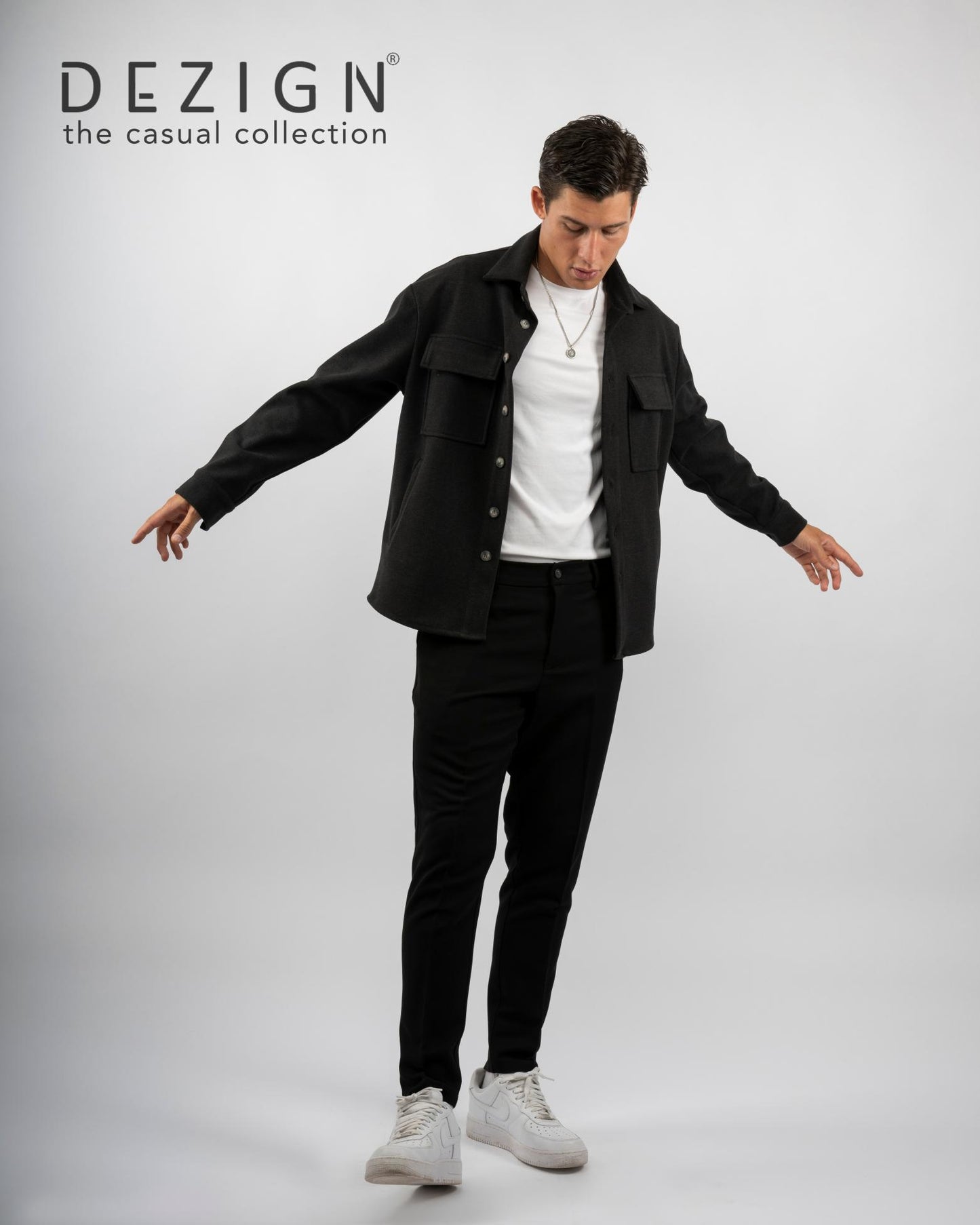 ΑΝΘΡΑΚΙ JACKET OVER ΜΕ ΠΛΑΙΝΕΣ ΤΣΕΠΕΣ DEZIGN