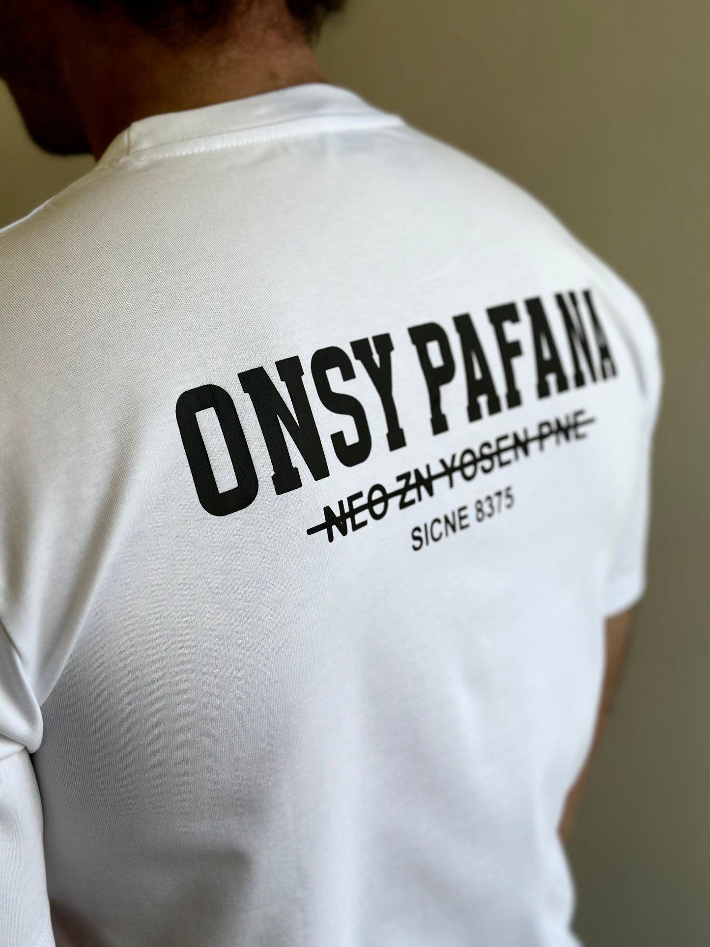T-SHIRT ΣΕ ΔΥΟ ΧΡΩΜΑΤΑ