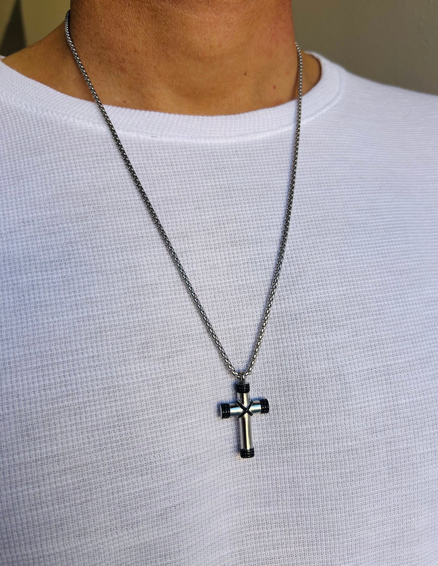 ΣΤΑΥΡΟΣ ΜΕ ΨΙΛΗ ΑΛΥΣΙΔΑ