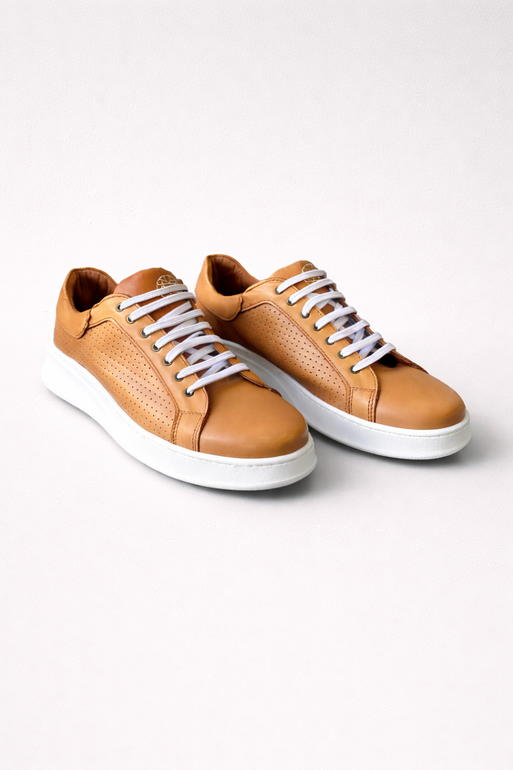 ΑΝΟΙΧΤΟ ΚΑΦΕ ΔΕΡΜΑΤΙΝΟ SNEAKER