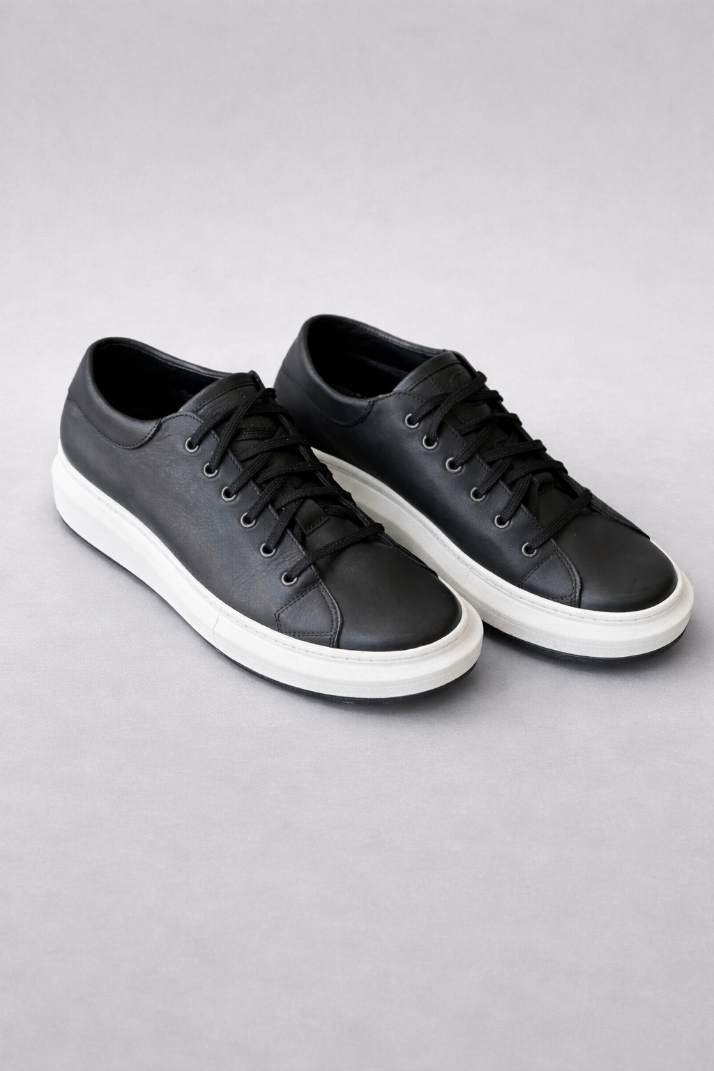 ΔΕΡΜΑΤΙΝΟ SNEAKER ΜΑΥΡΟ ΚΑΙ ΚΑΦΕ