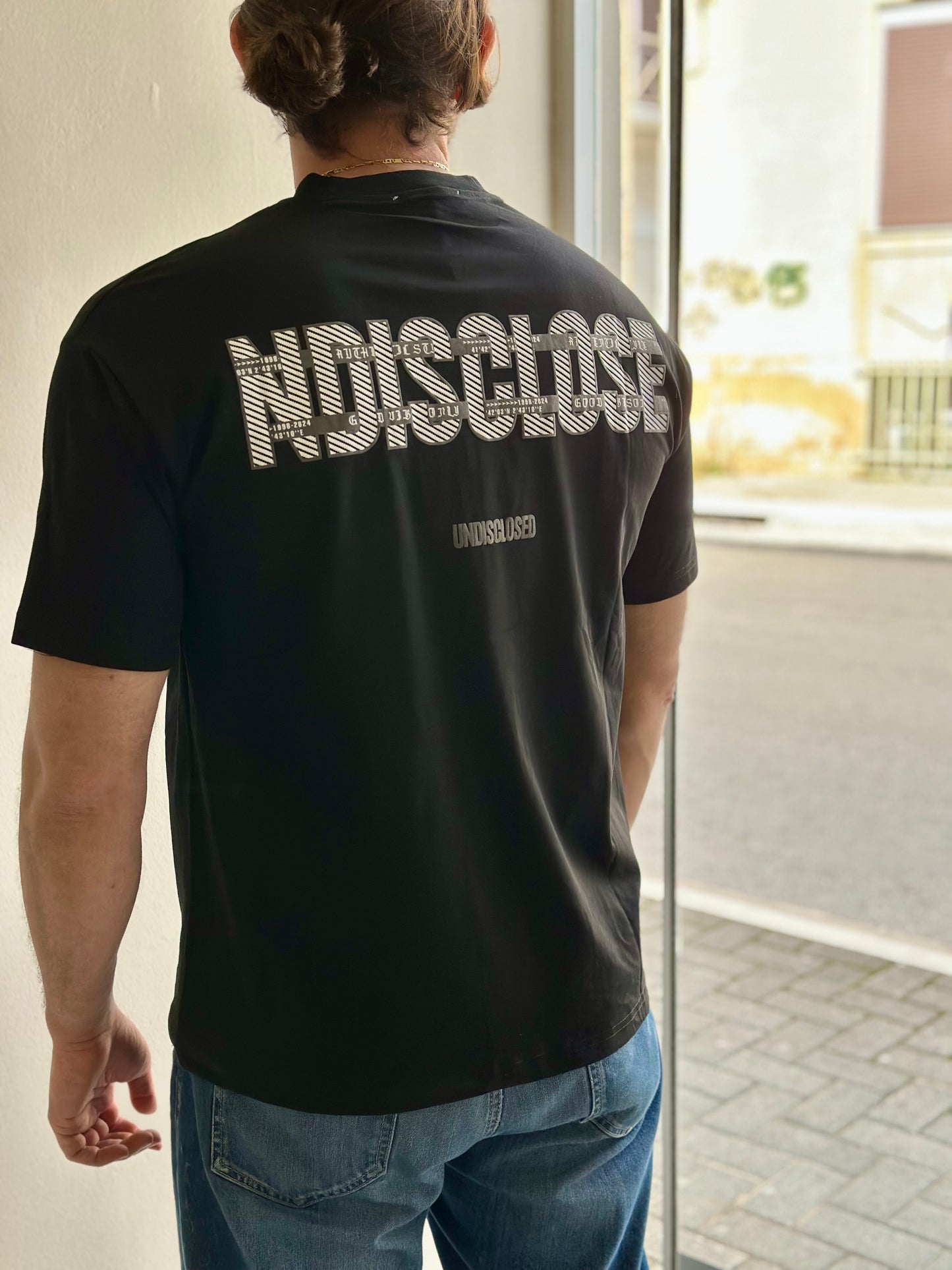 T-SHIRT ΣΕ ΤΡΙΑ ΧΡΩΜΑΤΑ