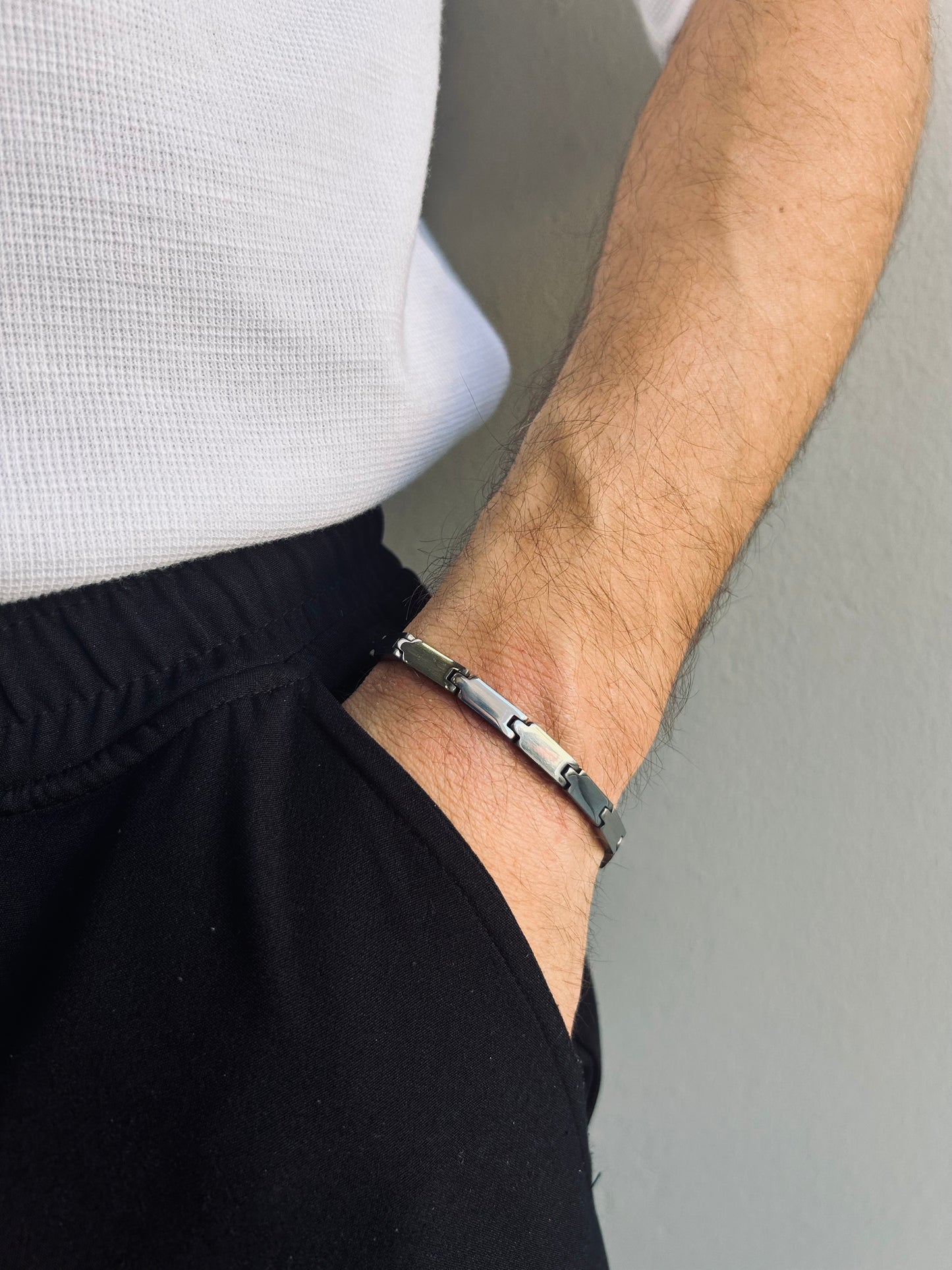 ΑΣΗΜΙ ΧΕΙΡΟΠΕΔΑ