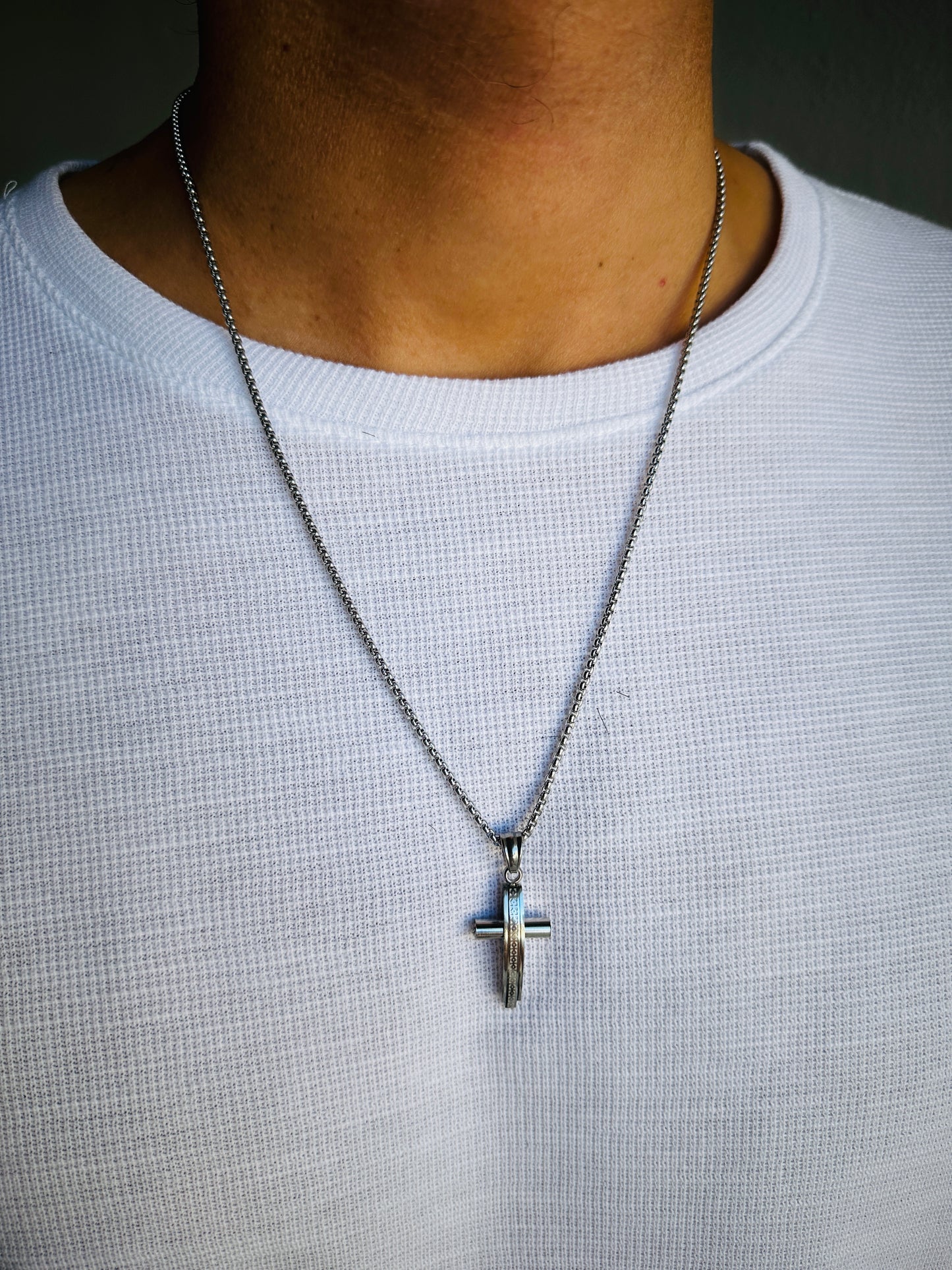 ΣΤΑΥΡΟΣ ΧΡΩΜΑΤΟΣ ΑΣΗΜΙ ΜΕ ΑΛΥΣΙΔΑ