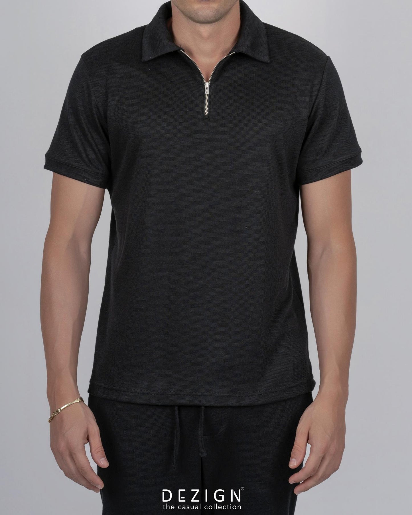ΜΑΥΡΟ POLO T-SHIRT ΜΕ ΦΕΡΜΟΥΑΡ-DEZIGN