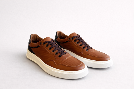 ΚΑΦΕ ΔΕΡΜΑΤΙΝΑ SNEAKER